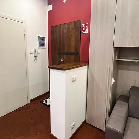 Roberto - Design Ed Eleganza Nel Cuore Di Appartamento *