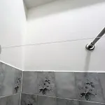 Roberto - Design Ed Eleganza Nel Cuore Di * Ίμολα