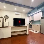 Roberto - Design Ed Eleganza Nel Cuore Di * Ίμολα