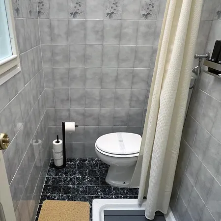 Roberto - Design Ed Eleganza Nel Cuore Di * Imola