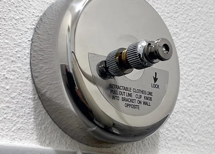 Roberto - Design Ed Eleganza Nel Cuore Di Daire Imola