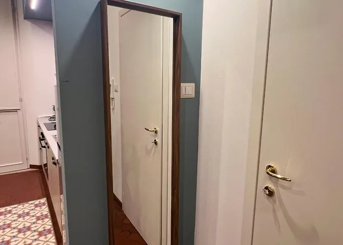 Roberto - Design Ed Eleganza Nel Cuore Di Apartman Imola